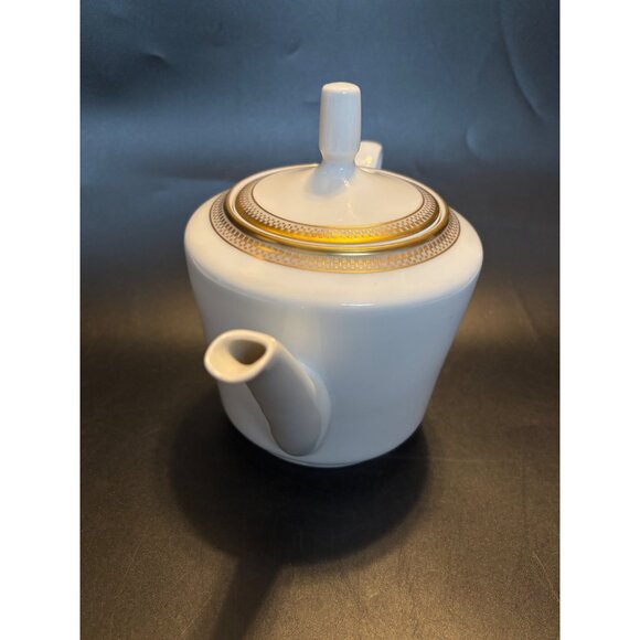 Vintage White and Gold Trim Kahla Porcelain Tea Pot / teapot 7.5x9 - Picture 14 of 16